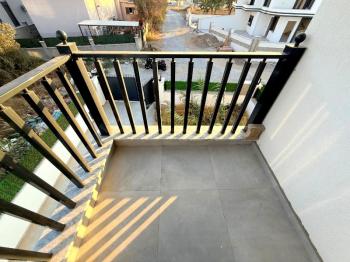 Didim Hisar Mahallesinde Satılık Eşyalı 4+1 Villa