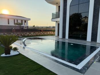 Didim'de 500 Metre Kare Arsa İçerisinde Satılık 4+1 Villa