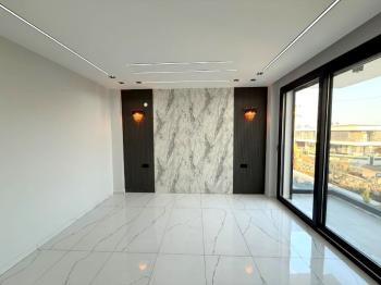 Didim'de 500 Metre Kare Arsa İçerisinde Satılık 4+1 Villa