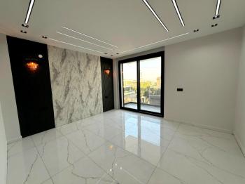 Didim'de 500 Metre Kare Arsa İçerisinde Satılık 4+1 Villa