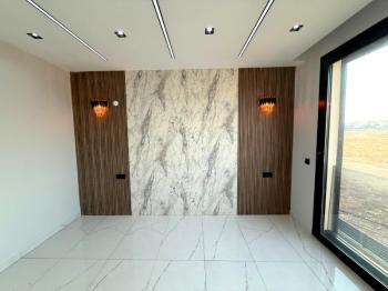 Didim'de 500 Metre Kare Arsa İçerisinde Satılık 4+1 Villa