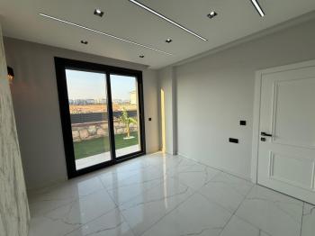 Didim'de 500 Metre Kare Arsa İçerisinde Satılık 4+1 Villa