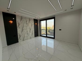 Didim'de 500 Metre Kare Arsa İçerisinde Satılık 4+1 Villa