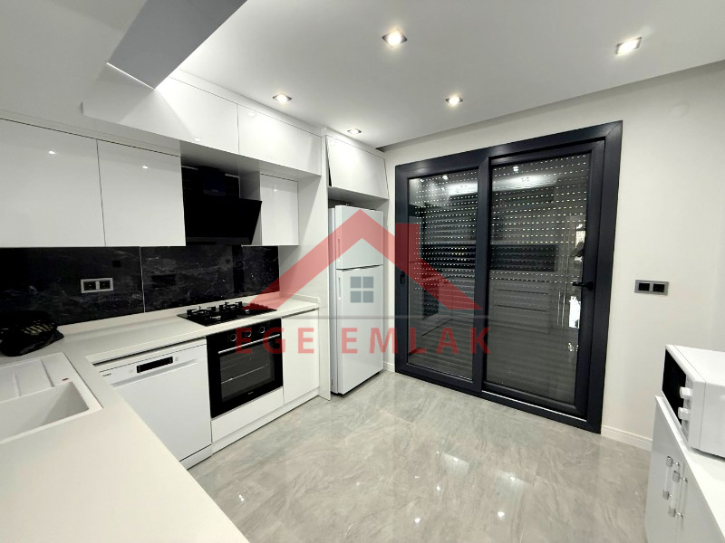 Didim Hisar Mahallesinde Satılık Eşyalı 4+1 Villa