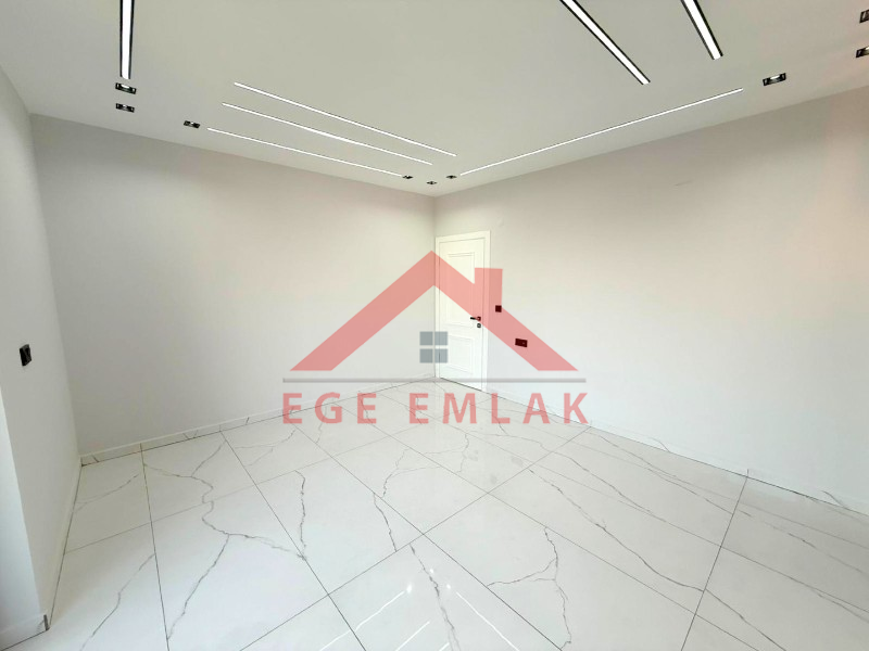 Didim'de 500 Metre Kare Arsa İçerisinde Satılık 4+1 Villa