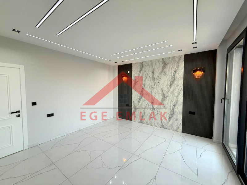 Didim'de 500 Metre Kare Arsa İçerisinde Satılık 4+1 Villa