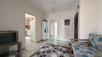 Elmas'tan Akdeniz Mah. Geniş Metraj Bağımsız Mutfak 2+1