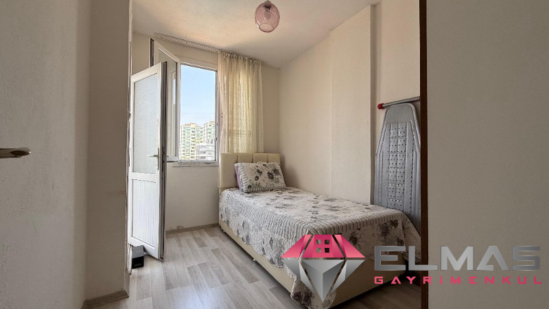 Elmas'tan Akdeniz Mah. Geniş Metraj Bağımsız Mutfak 2+1