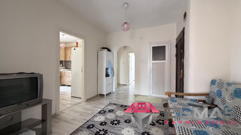 Elmas'tan Akdeniz Mah. Geniş Metraj Bağımsız Mutfak 2+1