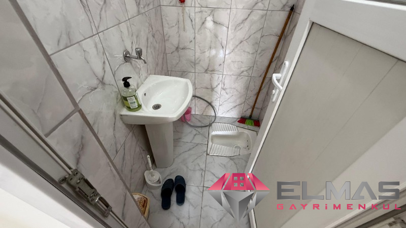 Elmas'tan Akdeniz Mah. Geniş Metraj Bağımsız Mutfak 2+1