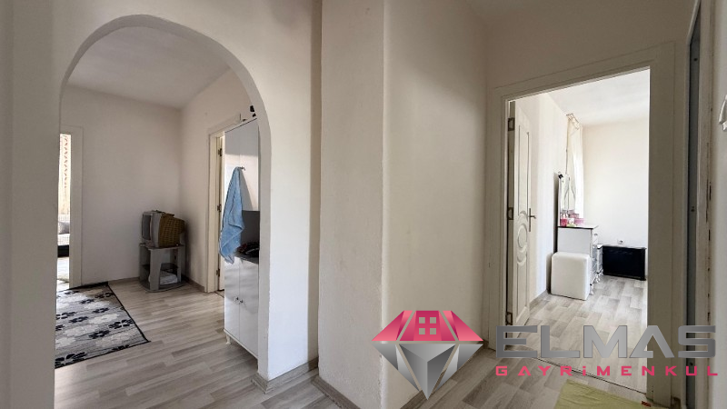 Elmas'tan Akdeniz Mah. Geniş Metraj Bağımsız Mutfak 2+1