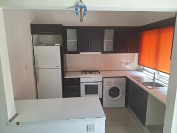   Mağusa Kaliland Bölgesinde  HEM SATILIK/ HEM KİRALIK 2+1 DAİRE 