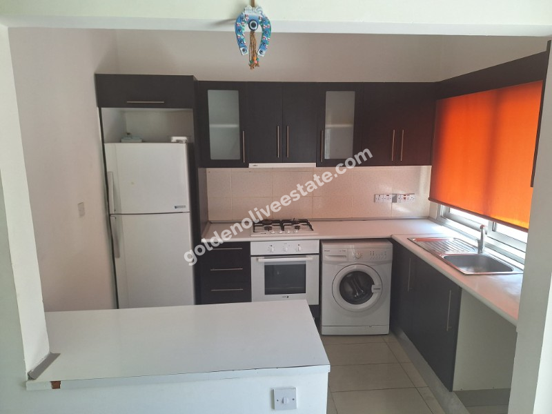   Mağusa Kaliland Bölgesinde  HEM SATILIK/ HEM KİRALIK 2+1 DAİRE 