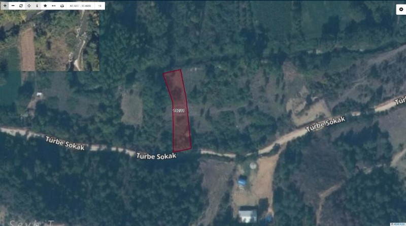 Taraklı Yusufbey Mahallesinde 935m2 arazi satılık.