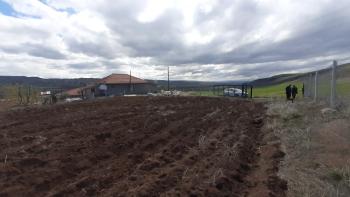 GÜVENAY - ÇORUM YENİ OSMANCIK YOLU YANI 600 m² SATILIK HOBİ BAHÇESİ