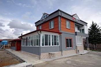 GÜVENAY - ÇORUM MERKEZ ESKİEKİN ALİKİ MEVKİ 5,788M2 4+1 VİLLALI KİRALIK BAĞ 