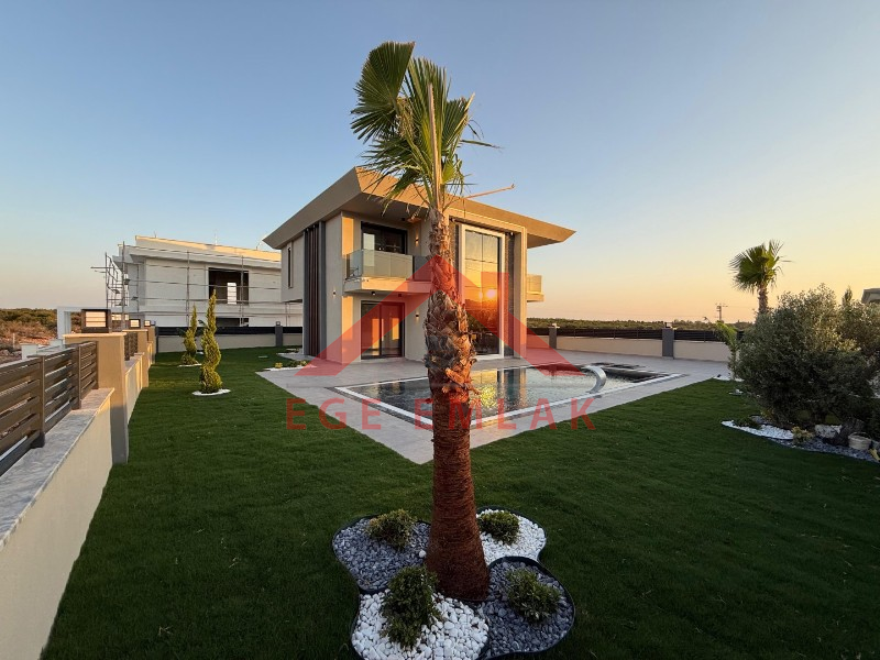 Didim'de Satılık 4+1 Tam Müstakil Villa