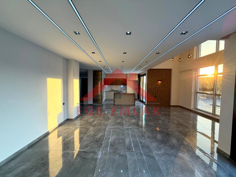 Didim'de Satılık 4+1 Tam Müstakil Villa