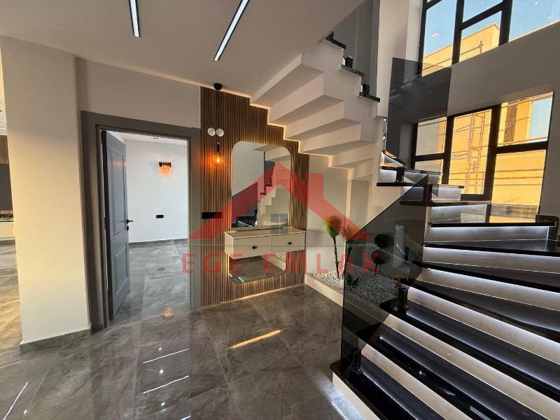 Didim'de Satılık 4+1 Tam Müstakil Villa