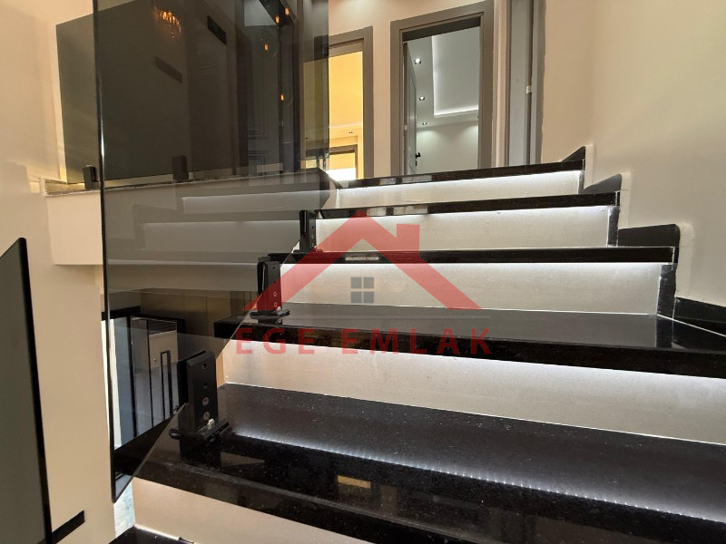 Didim'de Satılık 4+1 Tam Müstakil Villa