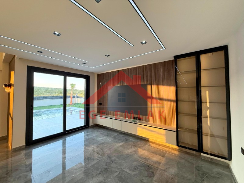 Didim'de Satılık 4+1 Tam Müstakil Villa