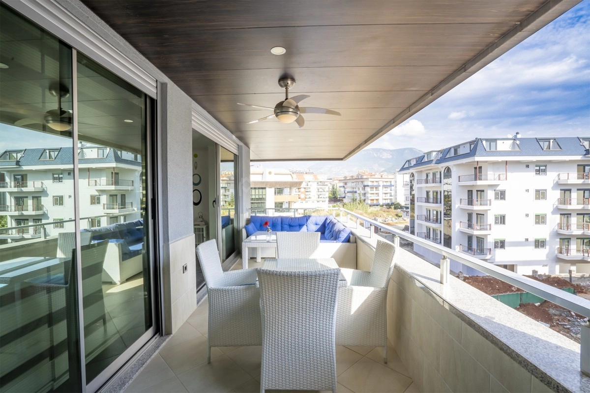 Oba Life Garden Luxury Penthouse