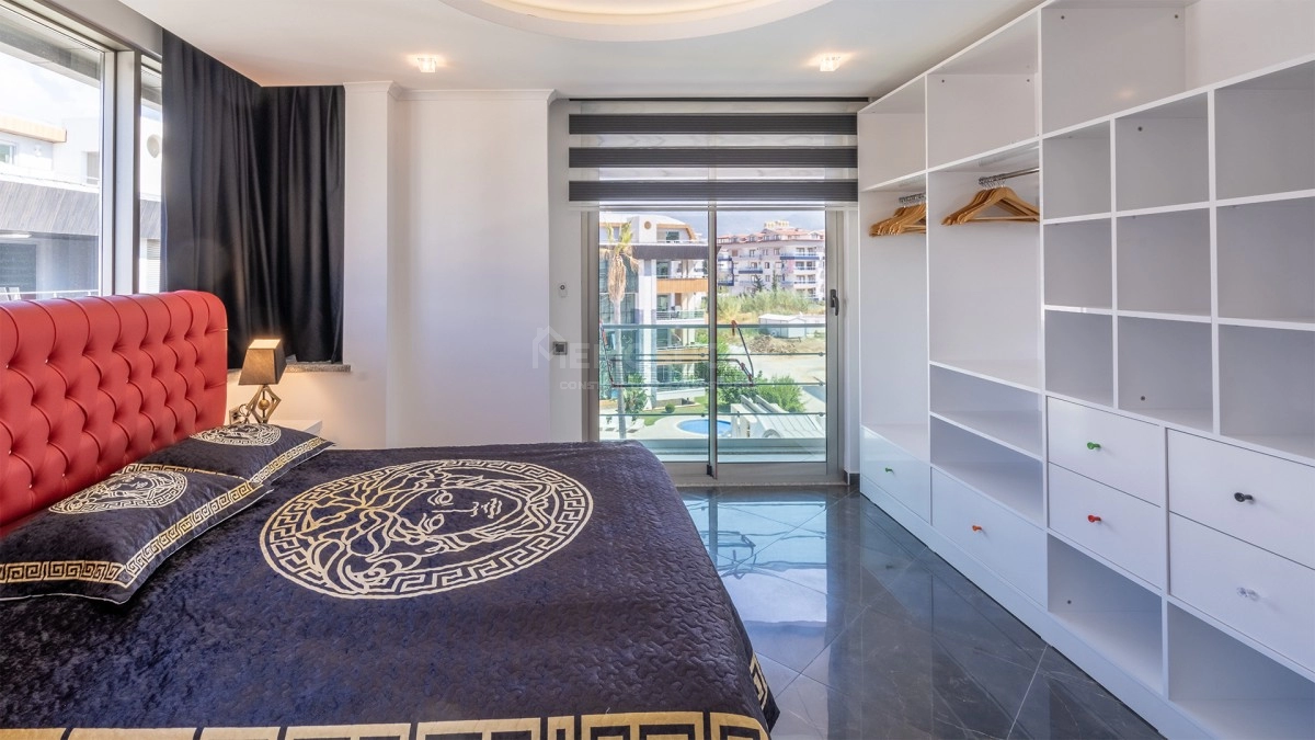 Oba Life Garden Luxury Penthouse