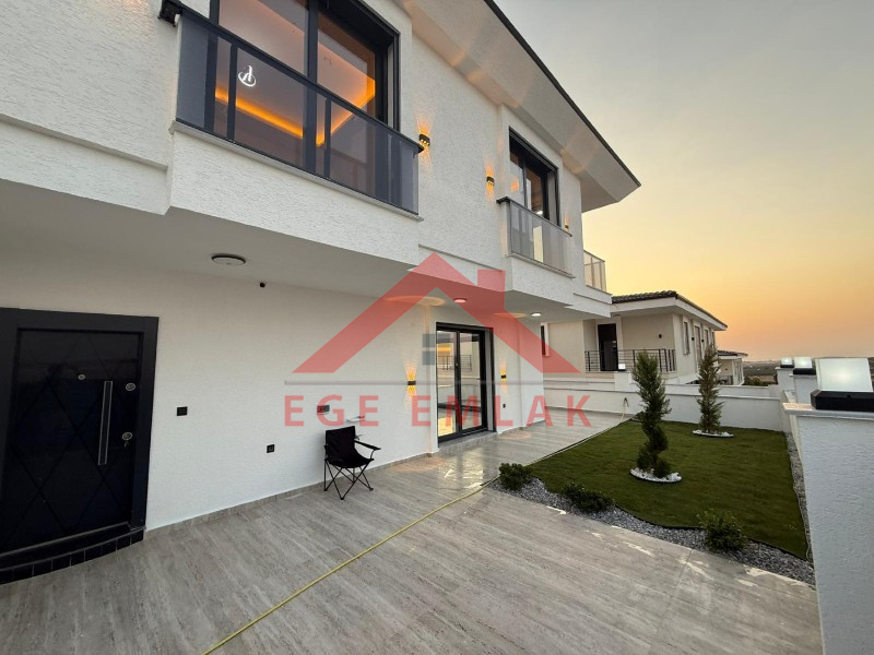 Didim'de Daire Parasına Satılık Villa