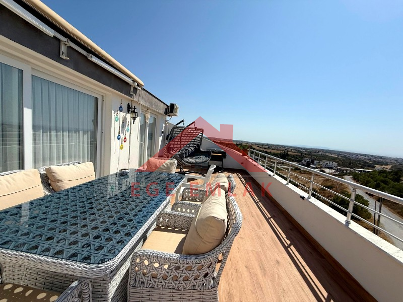 Didim'de Site İçerisinde Satılık Deniz Manzaralı 3+1 Dubleks