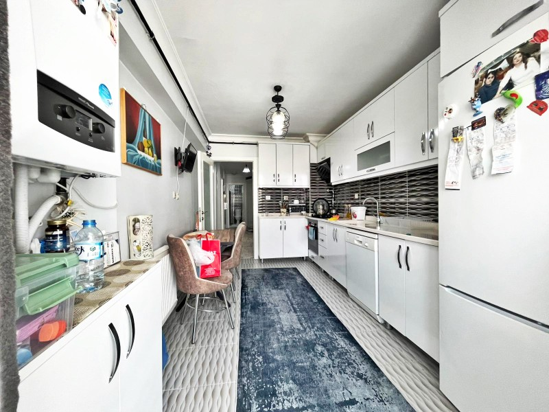 ALTIAĞAÇ MAH  SATILIK 3+1 DAİRE 1 KAT 110 M2 