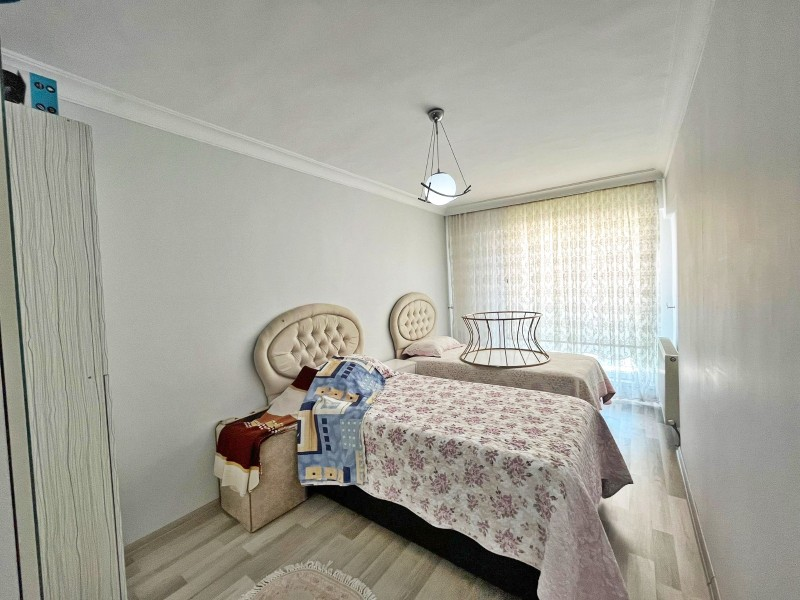 ALTIAĞAÇ MAH  SATILIK 3+1 DAİRE 1 KAT 110 M2 