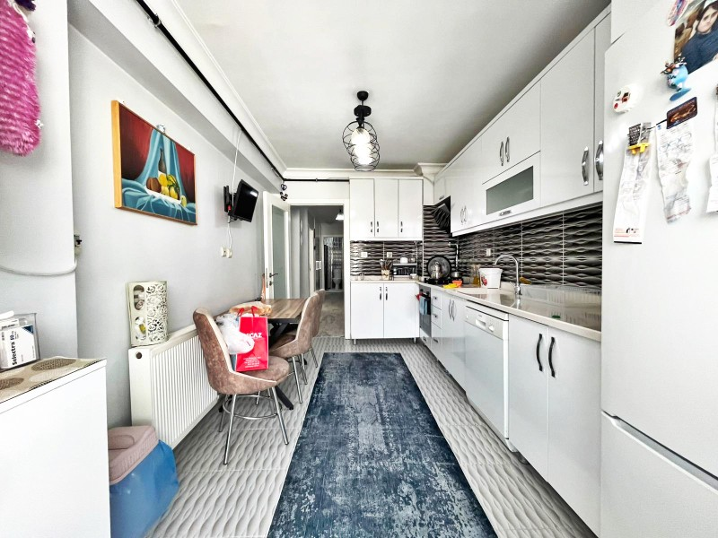 ALTIAĞAÇ MAH  SATILIK 3+1 DAİRE 1 KAT 110 M2 