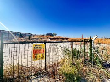 GÜVENAY - ÇORUM ANKARA YOLU ÜZERİ 13.KM KİRALIK 2.500 M² ARSA 