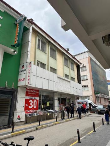 Güvenay - Çorum Azap Camii Yanında 1200 M² Kiralık Komple İş Yeri