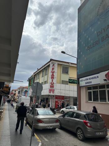 Güvenay - Çorum Azap Camii Yanında 1200 M² Kiralık Komple İş Yeri