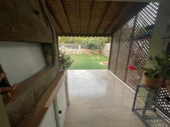 Lefkoşa Hamitköy'de Türk Koçanlı Bahçeli 5+1 SATILIK MÜSTAKİL VİLLA 