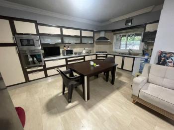 Lefkoşa Hamitköy'de Türk Koçanlı Bahçeli 5+1 SATILIK MÜSTAKİL VİLLA 