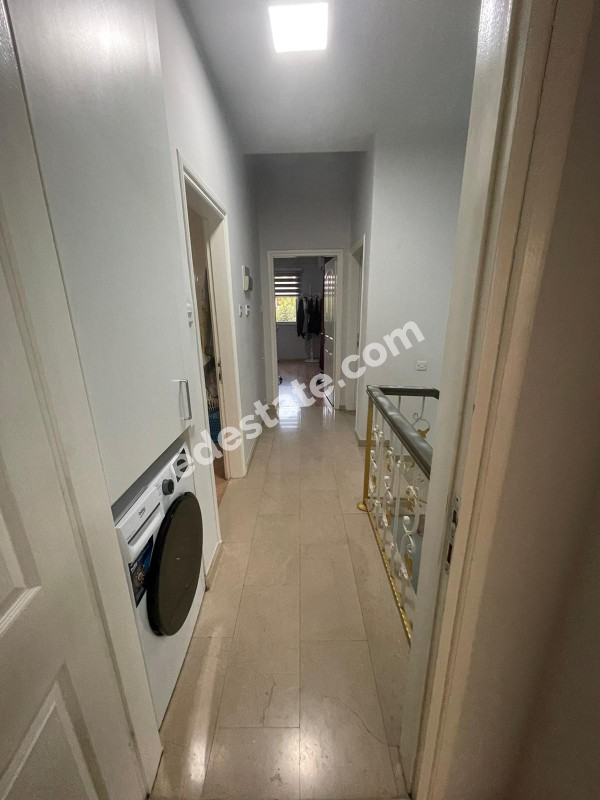 Lefkoşa Hamitköy'de Türk Koçanlı Bahçeli 5+1 SATILIK MÜSTAKİL VİLLA 