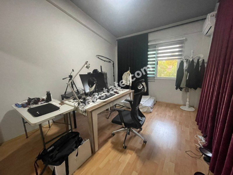 Lefkoşa Hamitköy'de Türk Koçanlı Bahçeli 5+1 SATILIK MÜSTAKİL VİLLA 