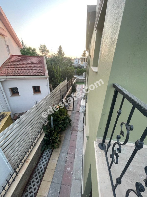 Lefkoşa Hamitköy'de Türk Koçanlı Bahçeli 5+1 SATILIK MÜSTAKİL VİLLA 