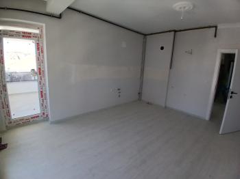 GÜVENAY - ÇORUM LOZAN EVLER ARKASI BEST BENZİNLİK KARŞISI SATILIK 3+1 DAİRE