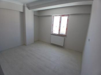 GÜVENAY - ÇORUM LOZAN EVLER ARKASI BEST BENZİNLİK KARŞISI SATILIK 3+1 DAİRE