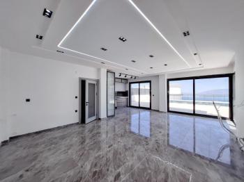 DİDİM AKBÜK MAHALLESİNDE FULL DENİZ MANZARALI,MÜSTAKİL HAVUZLU VE OTOPARKLI 4+1 SATILIK VİLLA