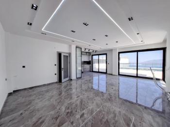 DİDİM AKBÜK MAHALLESİNDE FULL DENİZ MANZARALI,MÜSTAKİL HAVUZLU VE OTOPARKLI 4+1 SATILIK VİLLA