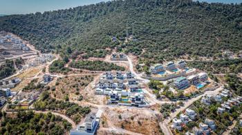 DİDİM AKBÜK MAHALLESİNDE FULL DENİZ MANZARALI,MÜSTAKİL HAVUZLU VE OTOPARKLI 4+1 SATILIK VİLLA