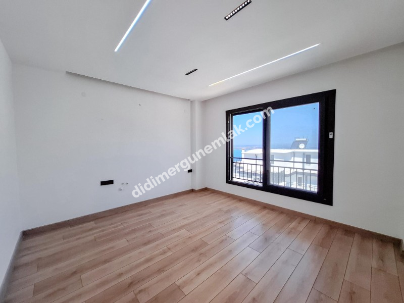 DİDİM AKBÜK MAHALLESİNDE FULL DENİZ MANZARALI,MÜSTAKİL HAVUZLU VE OTOPARKLI 4+1 SATILIK VİLLA