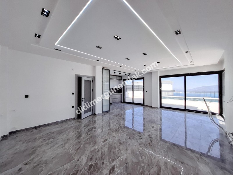 DİDİM AKBÜK MAHALLESİNDE FULL DENİZ MANZARALI,MÜSTAKİL HAVUZLU VE OTOPARKLI 4+1 SATILIK VİLLA