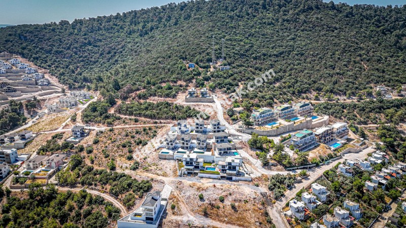 DİDİM AKBÜK MAHALLESİNDE FULL DENİZ MANZARALI,MÜSTAKİL HAVUZLU VE OTOPARKLI 4+1 SATILIK VİLLA