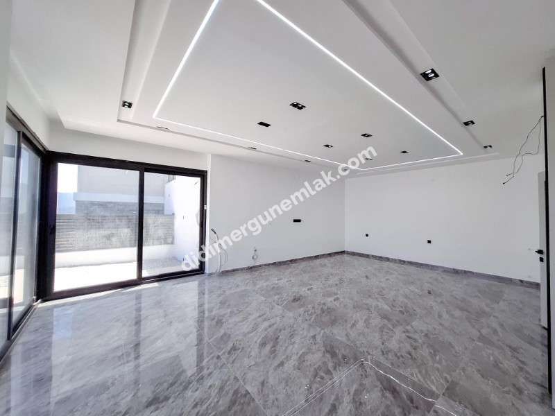 DİDİM AKBÜK MAHALLESİNDE FULL DENİZ MANZARALI,MÜSTAKİL HAVUZLU VE OTOPARKLI 4+1 SATILIK VİLLA