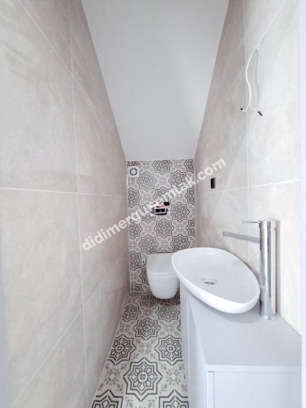 DİDİM AKBÜK MAHALLESİNDE FULL DENİZ MANZARALI,MÜSTAKİL HAVUZLU VE OTOPARKLI 4+1 SATILIK VİLLA